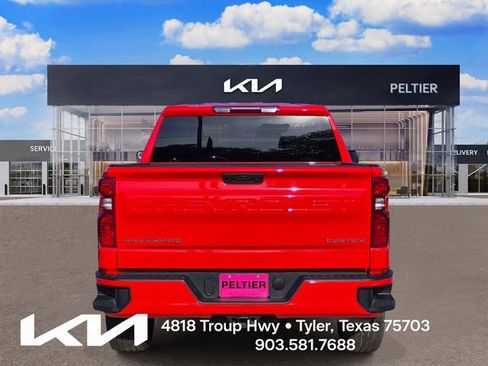 Used 2025 Chevrolet Silverado 1500 Custom RWD image 5