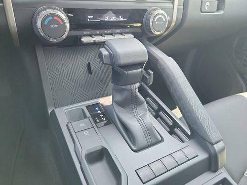 Used 2026 Toyota Tacoma SR w/ SR Upgrade Package RWD image 27