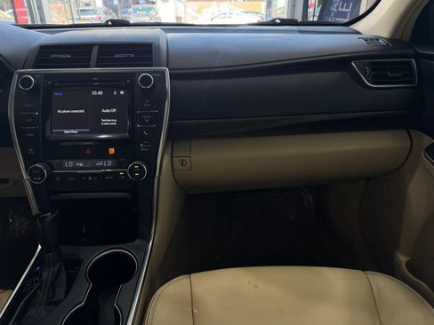 Used 2017 Toyota Camry XLE FWD image 29