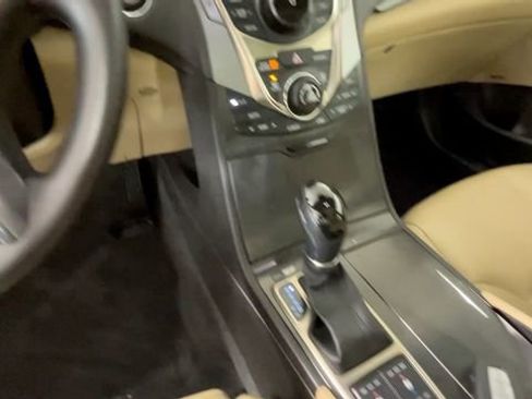 Used 2012 Hyundai Azera w/ Technology Pkg FWD image 31