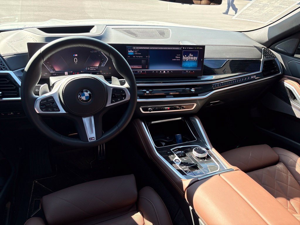 Used 2026 BMW X6 xDrive40i AWD/4WD image 5