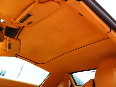 Used 2023 Chevrolet Corvette Stingray Premium Conv w/ Z51 Performance Package RWD image 33