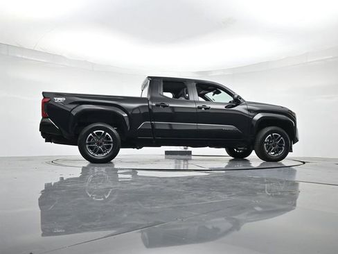 Used 2025 Toyota Tacoma TRD Sport image 30