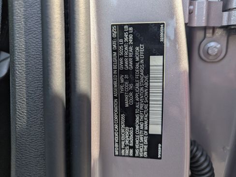 New 2026 Volvo XC40 B5 Plus w/ Climate Package image 27