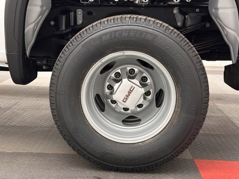 New 2026 GMC Sierra 3500 Pro w/ 1SA Pro Safety Plus Package image 21