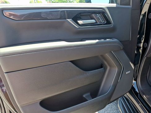 New 2026 GMC Yukon Elevation w/ Elevation Premium Package AWD/4WD image 9