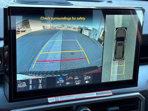 New 2025 Toyota 4Runner TRD Off-Road Premium image 18