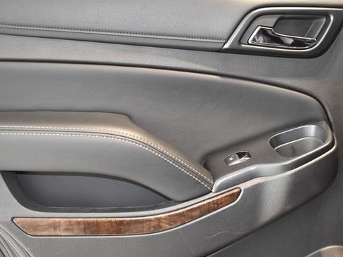 Used 2018 Chevrolet Tahoe LT w/ Luxury Package image 21