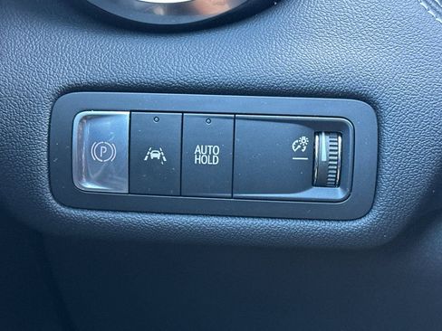 Used 2024 Chevrolet Blazer EV LT AWD/4WD image 40