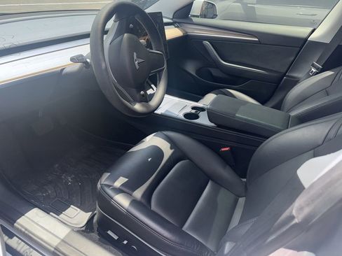 Used 2023 Tesla Model 3 Standard Range RWD image 5