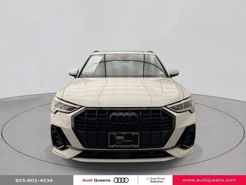 Used 2025 Audi Q3 2.0T Premium w/ Convenience Package AWD/4WD image 2