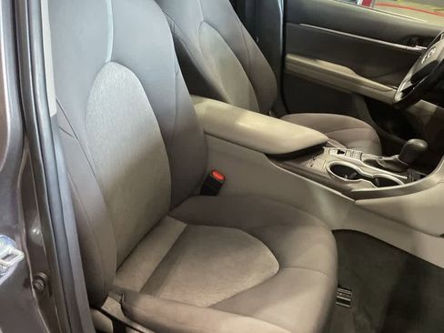 Used 2022 Toyota Camry LE w/ Cold Weather Package image 7