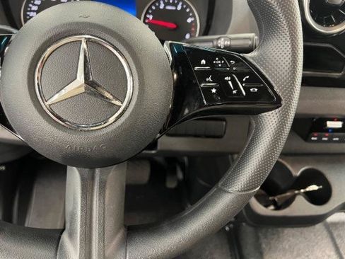 Used 2026 Mercedes-Benz Sprinter 2500 image 14