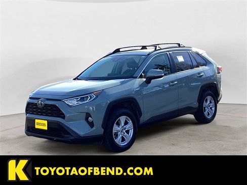 Used 2019 Toyota RAV4 XLE image 1