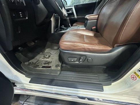 Used 2017 Toyota 4Runner Limited image 4
