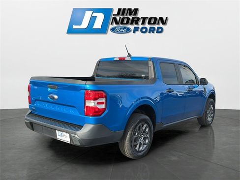 Used 2022 Ford Maverick XLT image 3