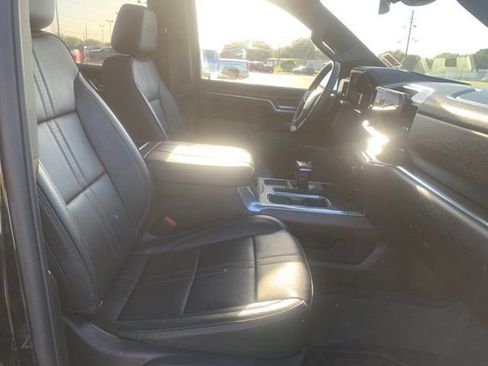 Used 2023 Chevrolet Silverado 1500 High Country AWD/4WD image 29