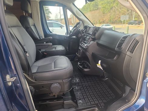 Used 2022 RAM ProMaster 2500 w/ Driver Convenience Group image 31