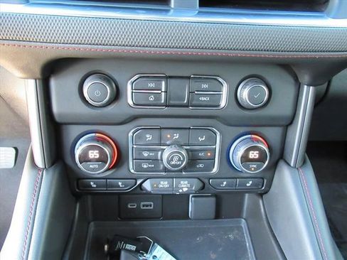 Used 2021 Chevrolet Suburban RST w/ Luxury Package image 24