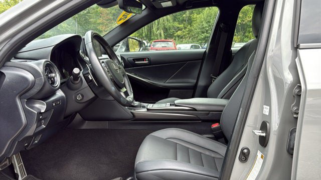 Used 2025 Lexus IS 350 F Sport w/ Navigation Package AWD/4WD image 13