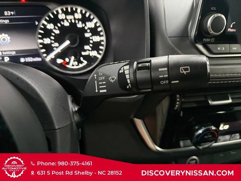 Certified 2023 Nissan Rogue SV FWD image 24