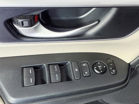 Used 2017 Honda CR-V EX image 15
