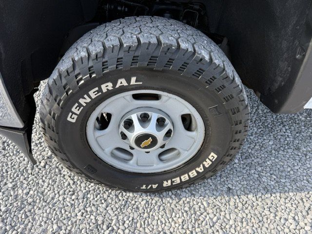 Used 2019 Chevrolet Silverado 2500 W/T AWD/4WD image 14
