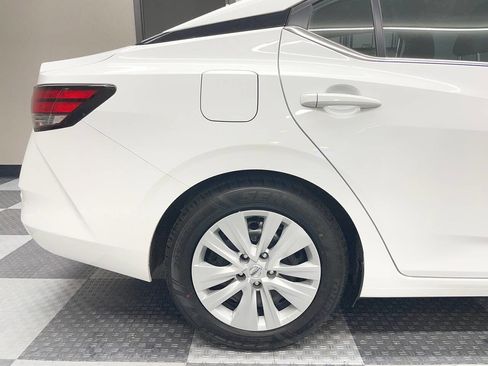 Used 2022 Nissan Sentra S FWD image 11