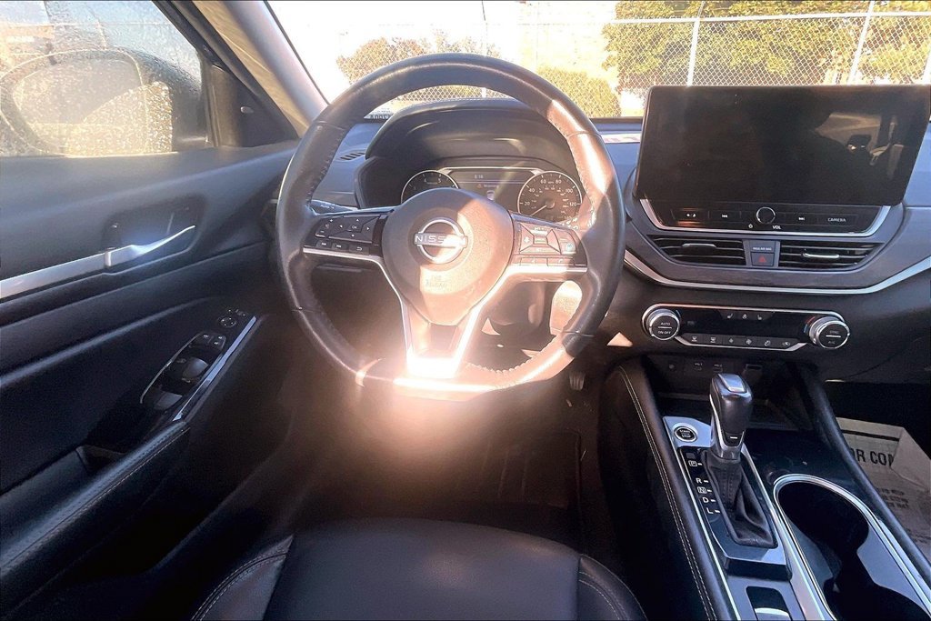 Used 2024 Nissan Altima 2.5 SL AWD/4WD image 4