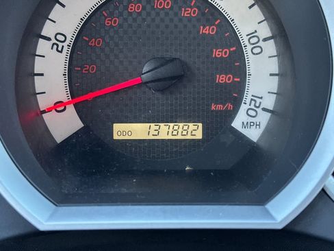 Used 2011 Toyota Tacoma 2WD Access Cab w/ SR5 Pkg #2 image 24