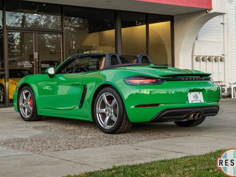 Used 2023 Porsche 718 Boxster S image 7