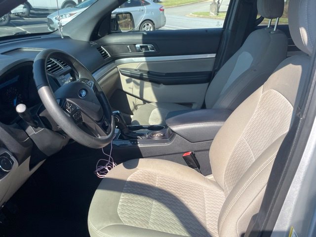 Used 2018 Ford Explorer FWD image 9