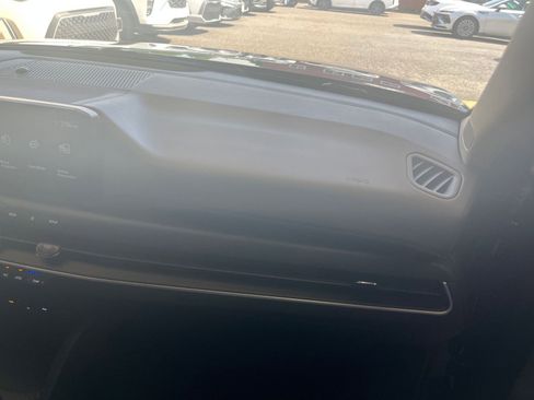 Used 2025 Kia K4 FWD image 36