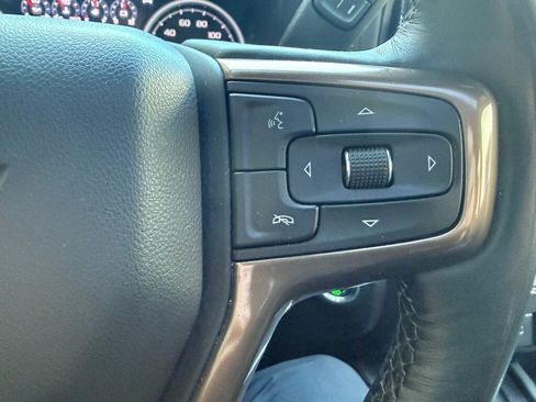 Used 2019 Chevrolet Silverado 1500 High Country w/ Technology Package image 36