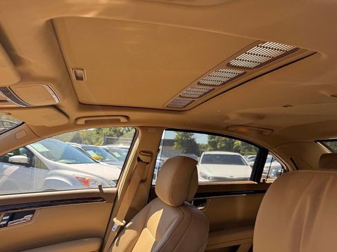 Used 2012 Mercedes-Benz S 550 4MATIC image 43