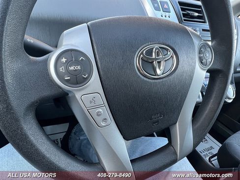 Used 2012 Toyota Prius V Three image 17