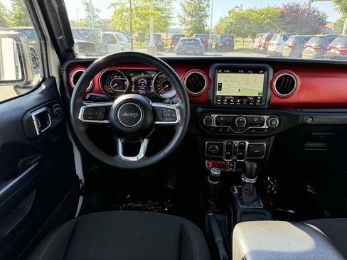 Used 2023 Jeep Wrangler Unlimited Rubicon AWD/4WD image 18