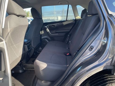 Used 2020 Toyota RAV4 LE image 26