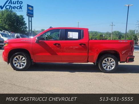 Used 2024 Chevrolet Silverado 1500 Custom AWD/4WD image 2