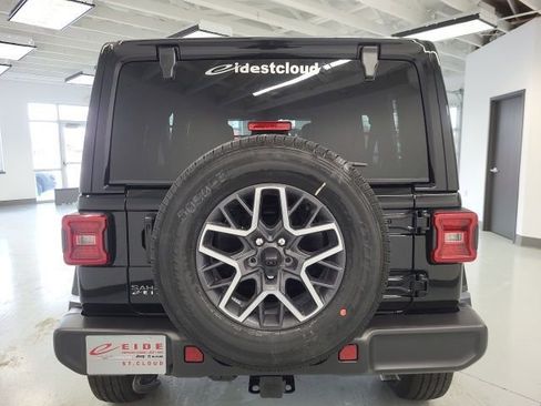 New 2025 Jeep Wrangler Sahara image 10