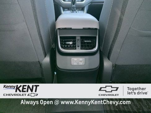 Used 2023 Subaru Outback Premium image 16