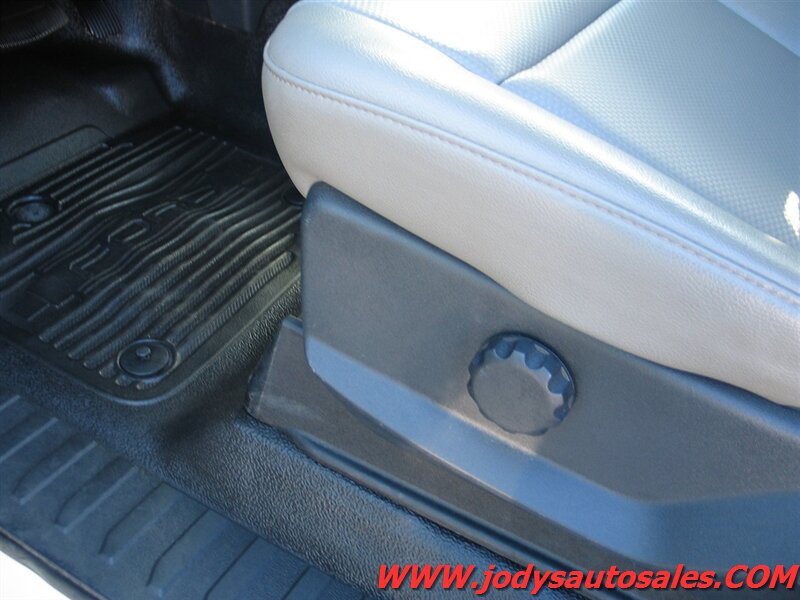Used 2022 Ford F350 XL w/ Power Equipment Group AWD/4WD image 4