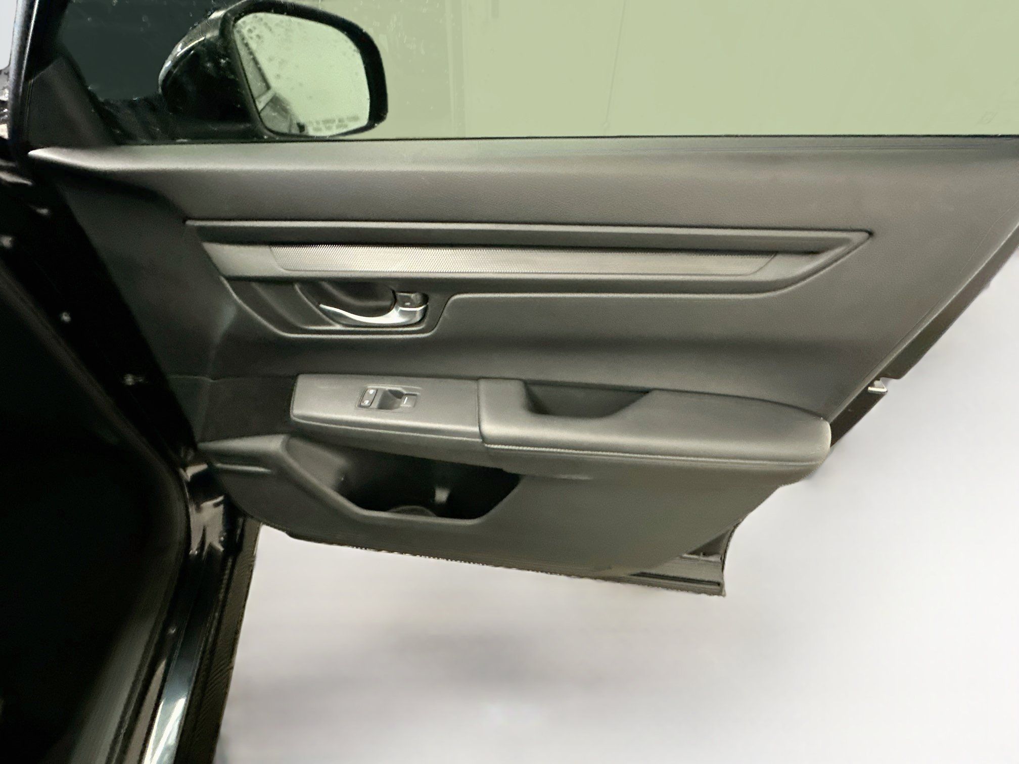 Used 2025 Honda CR-V LX image 32