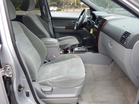 Used 2006 Kia Sorento 4WD image 16