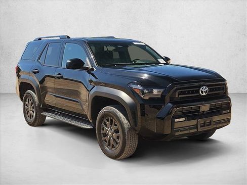 Used 2025 Toyota 4Runner SR5 AWD/4WD image 3