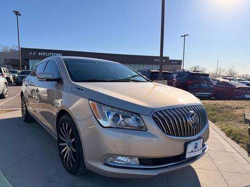 Used 2016 Buick LaCrosse Leather w/ Driver Confidence Package #1 FWD image 7