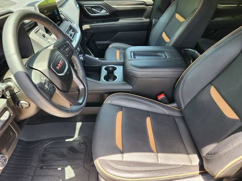 Used 2024 GMC Yukon AT4 w/ Technology Package AWD/4WD image 13