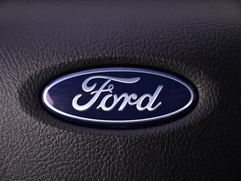 Used 2024 Ford Edge ST image 36