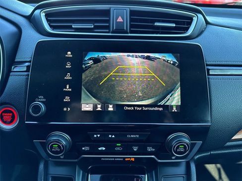 Used 2018 Honda CR-V Touring image 17