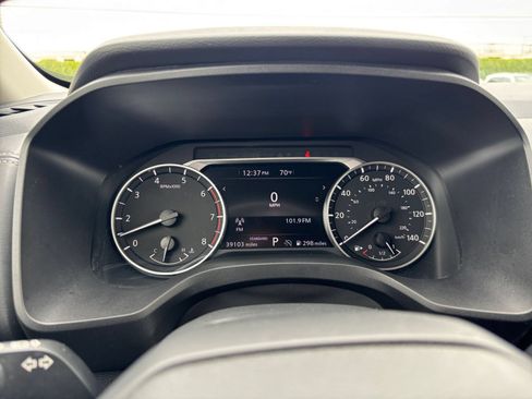 Used 2025 Nissan Rogue SV FWD image 42